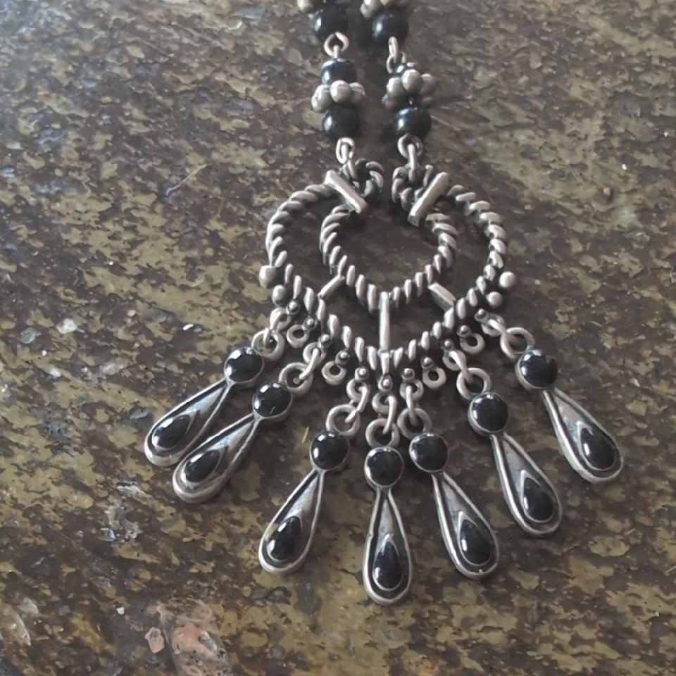 Robert Rose Black And Silver Teardrop Necklace